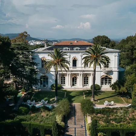 Dhte In An Exceptional Guest house